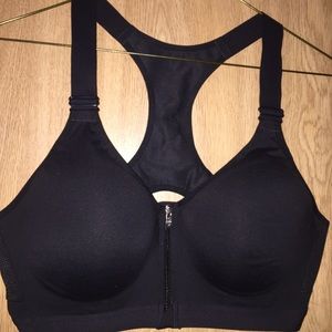 Victoria Secrets VSX Sports Bra